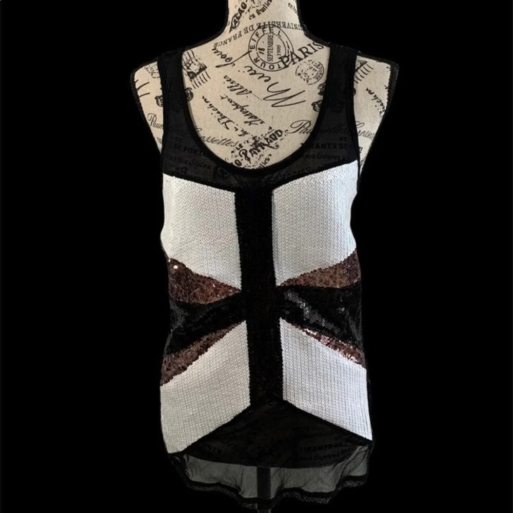 Dereon Women's large sequin tank top